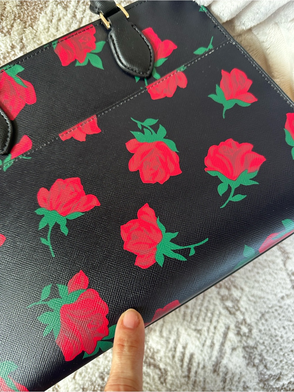 Kate Spade New York satchel stunning black leather bold red rose print EUC - Picture 17 of 17